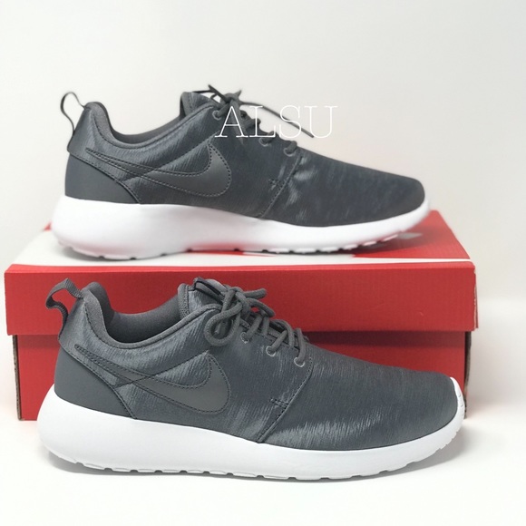 Nike Shoes - NWT Nike Roshe One PRM Gunsmoke White W AUTHENTIC